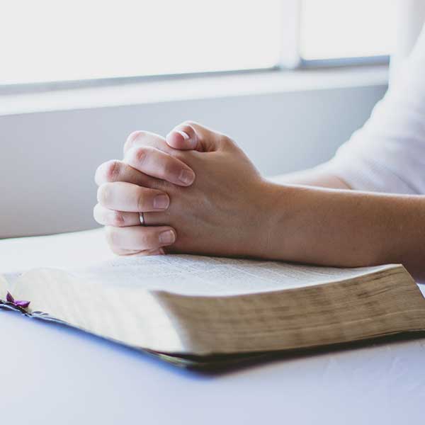 Pixabay-prayer-1308663-600